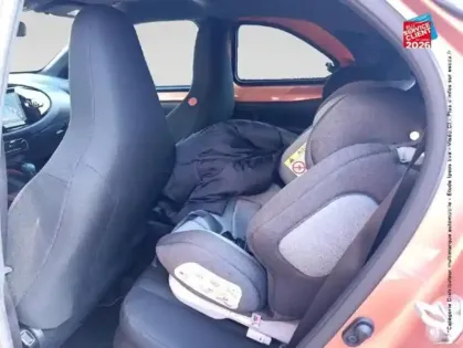 Photo 10 Toyota Aygo  X 116h Graphic