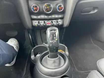 Photo 6 Mini Mini Gén. III (F56) Ph3 Edition Premium Plus 3