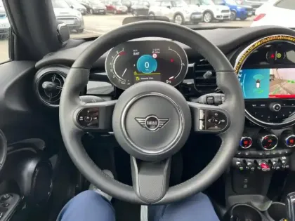 Photo 9 Mini Mini Gén. III (F56) Ph3 Edition Premium Plus 3