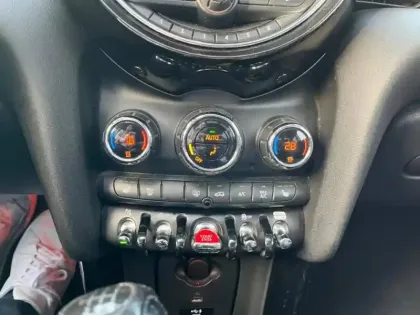 Photo 8 Mini Mini Gén. III (F56) Ph2 Edition Greenwich  3