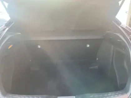 Photo 11 Toyota C-HR  1.8 Hybride 122ch Design E-CVT