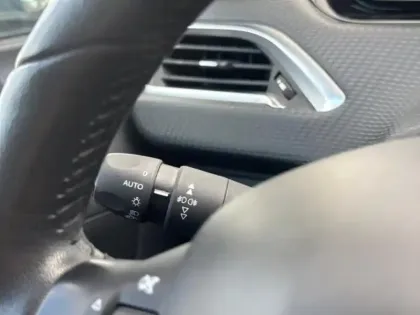 Photo 12 Peugeot 2008  1.2 PureTech 82ch Style