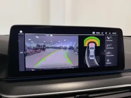 Photo 12 BMW Serie 5 Série 5 545eA xDrive 394ch M Sport Steptronic