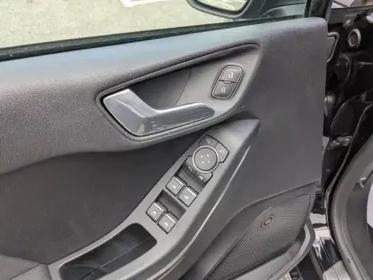 Photo 7 Ford Fiesta  1.0 EcoBoost 125ch mHEV ST-Line X 5p