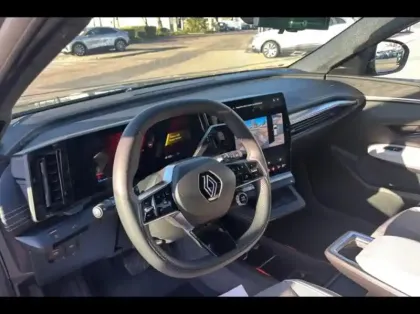 Photo 10 Renault Scenic Gén. V (HCB) Ph1 Techno opt Iconic 5