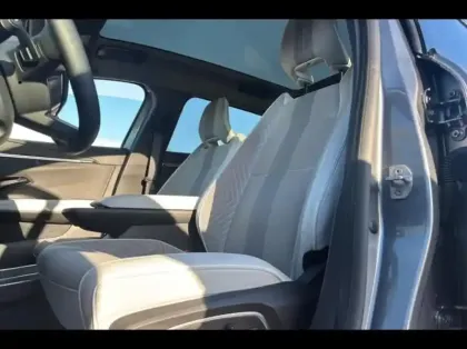 Photo 8 Renault Scenic Gén. V (HCB) Ph1 Techno opt Iconic 5