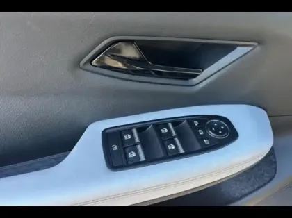 Photo 12 Renault Scenic Gén. V (HCB) Ph1 Techno opt Iconic 5