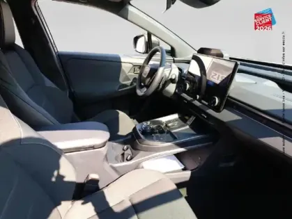 Photo 19 Toyota C-HR + 224ch 77kWh Design Grande Autonomie