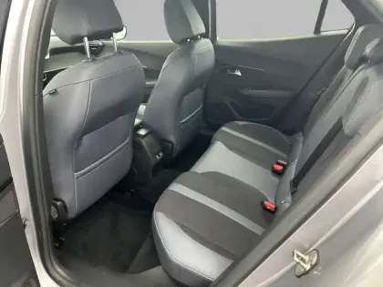 Photo 11 Peugeot 2008  Electrique 136 ch