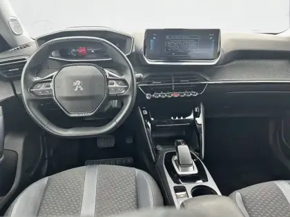 Photo 7 Peugeot 2008  Electrique 136 ch