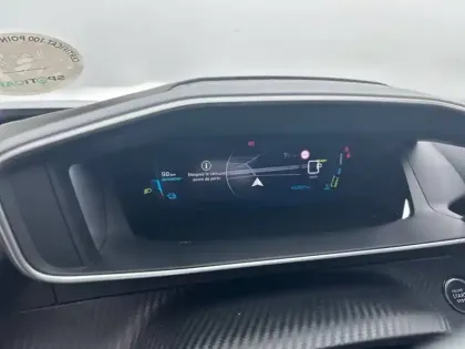 Photo 9 Peugeot 2008  Electrique 136 ch