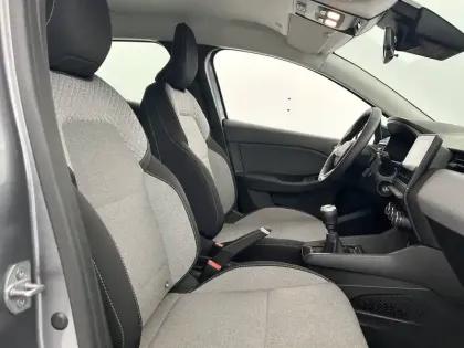 Photo 31 Renault Clio  Blue dCi 100 ch GSR2
