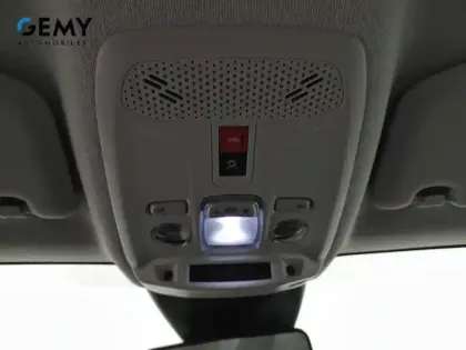 Photo 14 Citroën C4 e- 136 ch Automatique