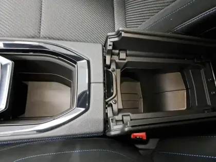 Photo 36 Renault Austral  E-Tech full hybrid 200 GSR2