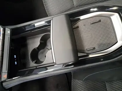 Photo 82 Renault Austral Gén. I (HHN) Ph1 Iconic esprit Alpine 5