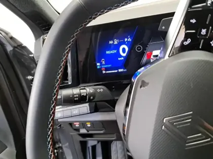 Photo 31 Renault Austral  E-Tech full hybrid 200 GSR2