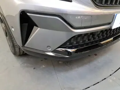 Photo 8 Renault Austral  E-Tech full hybrid 200 GSR2