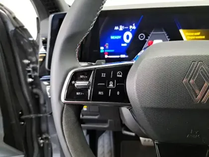 Photo 123 Renault Austral  E-Tech full hybrid 200 GSR2