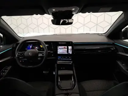 Photo 44 Renault Austral  E-Tech full hybrid 200 GSR2