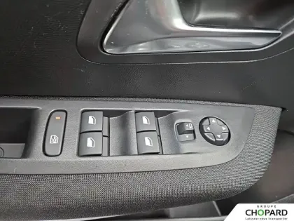 Photo 23 Peugeot 208  PureTech 75 S&S BVM5