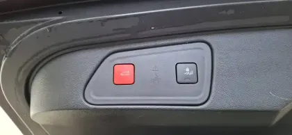 Photo 8 Peugeot 3008 Gén. II Ph2 Allure Pack 5