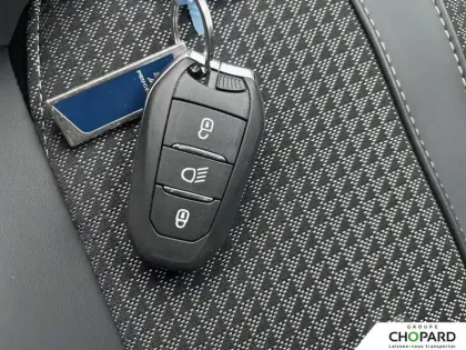 Photo 11 Peugeot 2008  Electrique 136 ch
