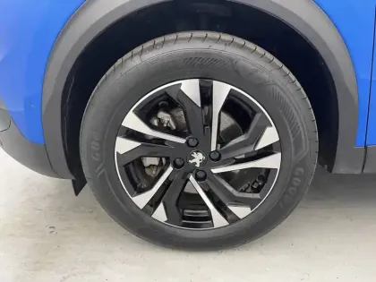 Photo 44 Peugeot 2008  Electrique 136 ch