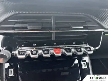 Photo 18 Peugeot 2008  Electrique 136 ch