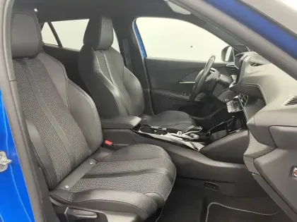 Photo 53 Peugeot 2008  Electrique 136 ch