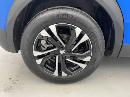 Photo 46 Peugeot 2008  Electrique 136 ch