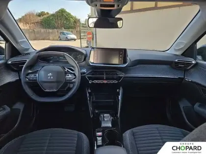 Photo 11 Peugeot 208  Electrique 50 kWh 136ch