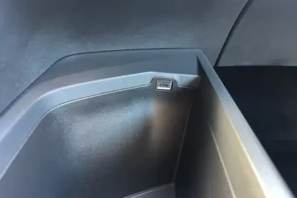 Photo 22 Peugeot 3008  Hybrid 145 e-DCS6