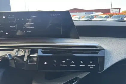 Photo 52 Peugeot 3008  Hybrid 145 e-DCS6