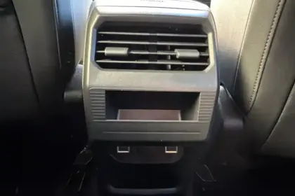 Photo 27 Peugeot 3008  Hybrid 145 e-DCS6