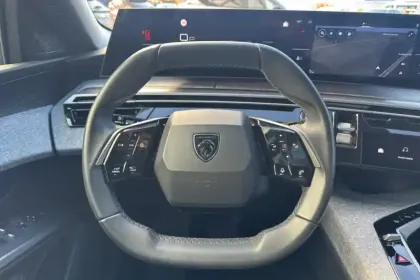 Photo 16 Peugeot 3008  Hybrid 145 e-DCS6