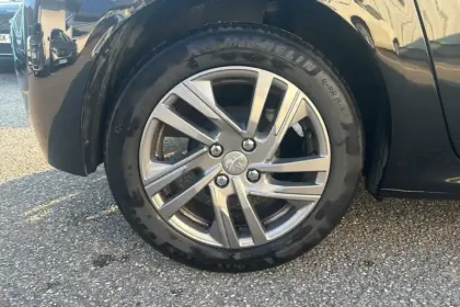 Photo 13 Peugeot 208 Gén. II Ph1 NG Style 5