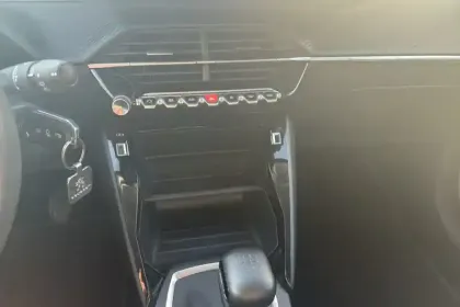 Photo 20 Peugeot 208 Gén. II Ph1 NG Style 5