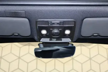 Photo 9 Renault Arkana  E-Tech hybride 145 - 22