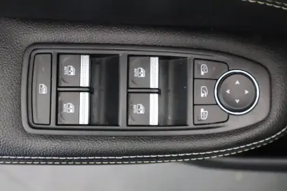 Photo 33 Renault Arkana  E-Tech hybride 145 - 22