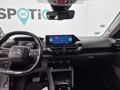 Photo 22 Citroën C4 e- 136 ch Automatique