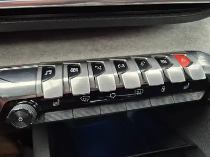 Photo 29 Peugeot 3008 Gén. II Ph2 GT Pack 5