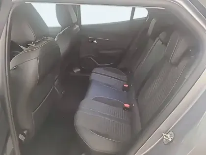 Photo 11 Peugeot 2008  BlueHDi 110 S&S BVM6