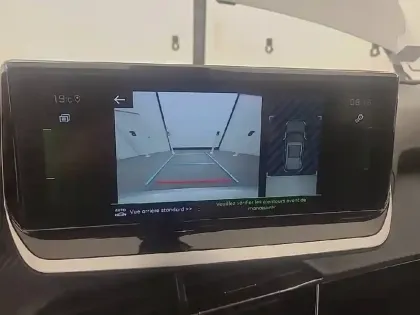 Photo 17 Peugeot 2008  BlueHDi 110 S&S BVM6