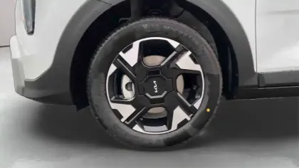 Photo 8 Kia Stonic  1.0 T-GDi 100 ch DCT7