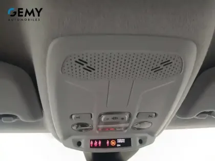 Photo 16 Peugeot 208  PureTech 100 S&S BVM6