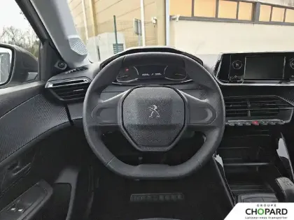 Photo 15 Peugeot 208  PureTech 75 S&S BVM5