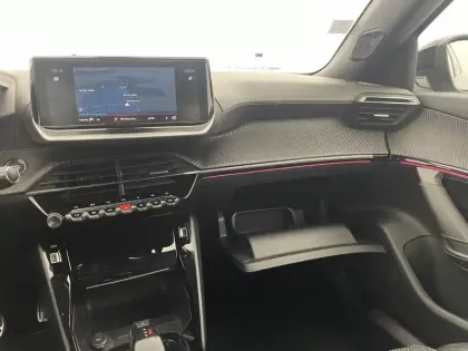 Photo 26 Peugeot 2008  PureTech 130 S&S EAT8