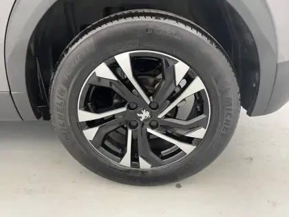 Photo 15 Peugeot 2008  PureTech 130 S&S EAT8