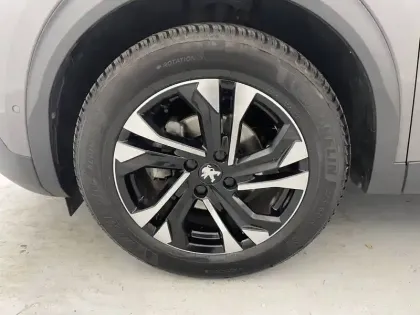 Photo 16 Peugeot 2008  PureTech 130 S&S EAT8