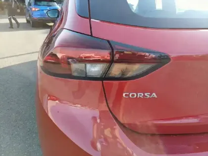 Photo 16 Opel Corsa Gén. VI Ph1 Edition 5